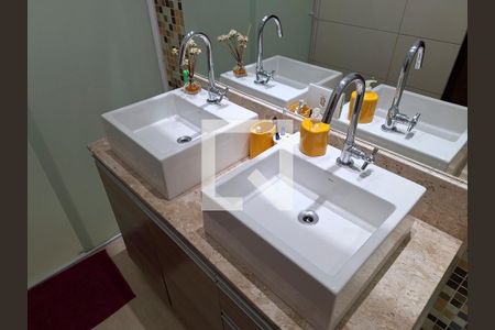 Banheiro de casa à venda com 2 quartos, 230m² em Jardim São Paulo, São Paulo