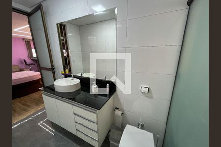 Casa à venda com 359m², 4 quartos e 5 vagasBanheiro 4