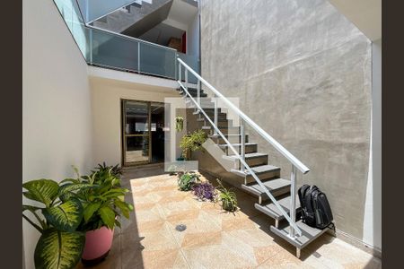 Casa à venda com 359m², 4 quartos e 5 vagasQuintal