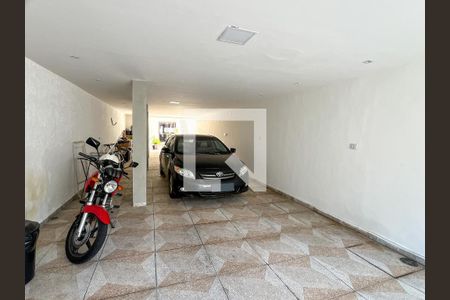 Casa à venda com 359m², 4 quartos e 5 vagasGaragem