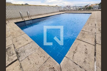Apartamento à venda com 75m², 2 quartos e 1 vagaÁrea comum - Piscina