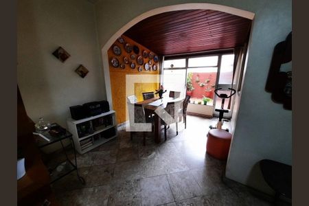 Apartamento à venda com 70m², 2 quartos e 1 vaga