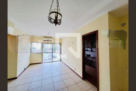 Apartamento à venda com 99m², 2 quartos e 1 vaga