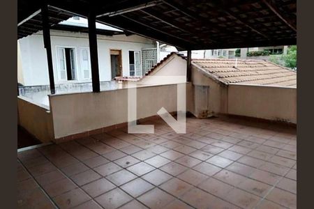 Casa à venda com 311m², 6 quartos e 6 vagas