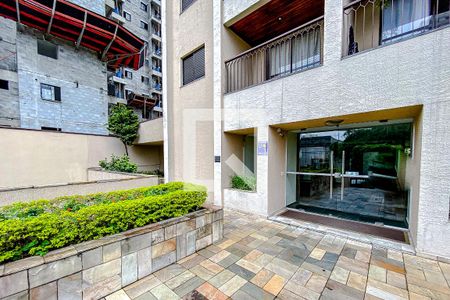 Apartamento para alugar com 73m², 2 quartos e 1 vagaPlaquinha