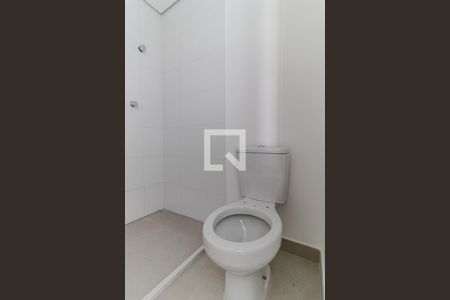 Banheiro de kitnet/studio para alugar com 1 quarto, 22m² em Vila Buarque, São Paulo