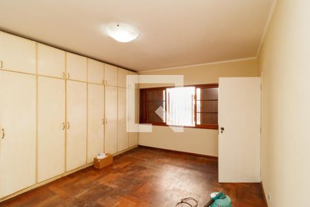 Suíte de casa à venda com 5 quartos, 340m² em Jardim Japão, São Paulo