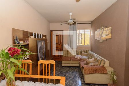 Sala de apartamento para alugar com 2 quartos, 50m² em Califórnia, Belo Horizonte