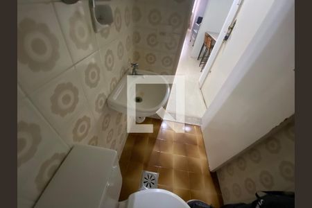 Lavabo de apartamento para alugar com 2 quartos, 60m² em Tanque, Rio de Janeiro