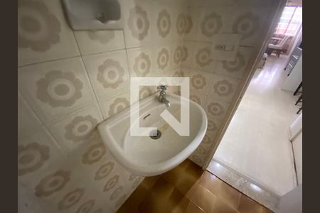 Lavabo de apartamento para alugar com 2 quartos, 60m² em Tanque, Rio de Janeiro