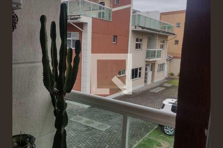 Casa de condomínio à venda com 72m², 3 quartos e 1 vaga