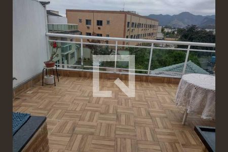 Casa de condomínio à venda com 72m², 3 quartos e 1 vaga