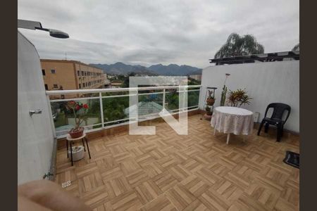 Casa de condomínio à venda com 72m², 3 quartos e 1 vaga