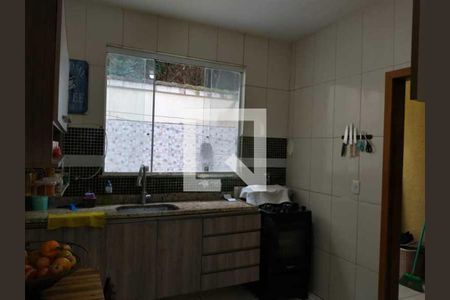 Casa de condomínio para alugar com 130m², 3 quartos e 1 vaga