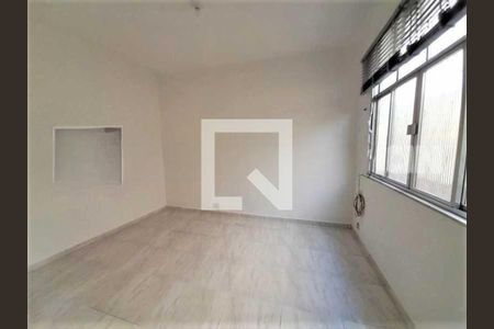 Casa à venda com 220m², 5 quartos e 3 vagas