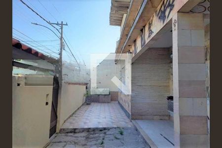 Casa à venda com 220m², 5 quartos e 3 vagas