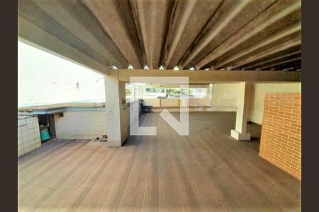 Casa à venda com 220m², 5 quartos e 3 vagas