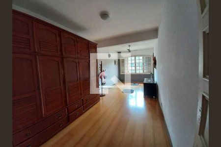 Casa de condomínio à venda com 256m², 3 quartos e 2 vagas