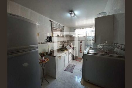 Casa de condomínio à venda com 256m², 3 quartos e 2 vagas