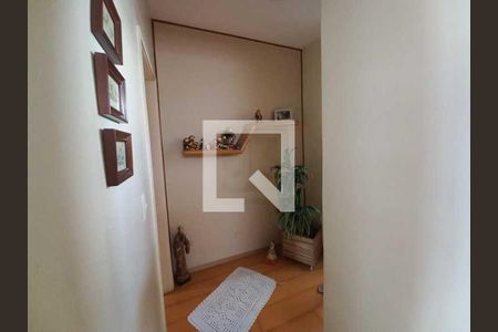 Casa de condomínio à venda com 256m², 3 quartos e 2 vagas