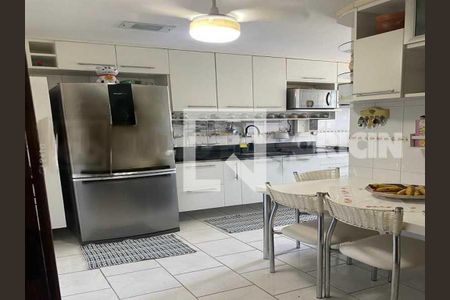 Apartamento à venda com 209m², 3 quartos e 2 vagas