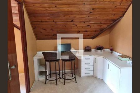 Casa à venda com 386m², 5 quartos e 3 vagas