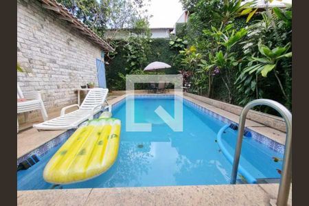 Casa à venda com 386m², 5 quartos e 3 vagas