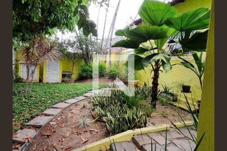 Casa à venda com 386m², 5 quartos e 3 vagas