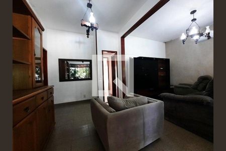 Casa à venda com 4 quartos, 378m² em Freguesia (Jacarepaguá), Rio de Janeiro
