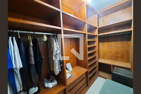 Casa à venda com 4 quartos, 378m² em Freguesia (Jacarepaguá), Rio de Janeiro