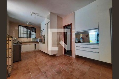 Casa à venda com 4 quartos, 378m² em Freguesia (Jacarepaguá), Rio de Janeiro