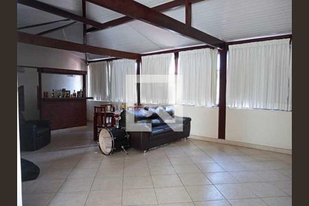 Casa de condomínio à venda com 360m², 4 quartos e 3 vagas