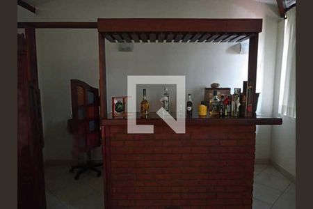Casa de condomínio à venda com 360m², 4 quartos e 3 vagas