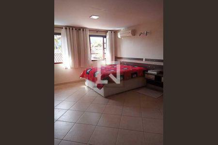 Casa de condomínio à venda com 360m², 4 quartos e 3 vagas