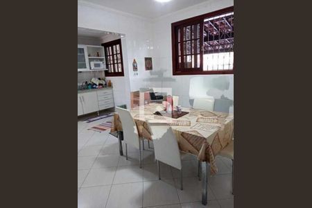 Casa de condomínio à venda com 360m², 4 quartos e 3 vagas