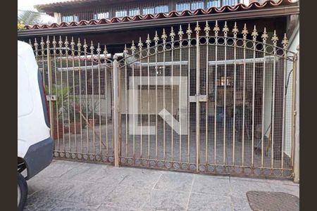 Casa de condomínio à venda com 360m², 4 quartos e 3 vagas