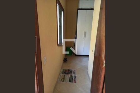 Casa de condomínio à venda com 184m², 3 quartos e 5 vagas