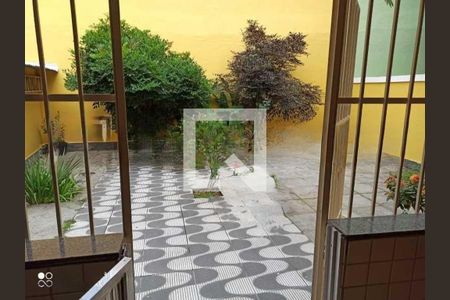 Casa de condomínio à venda com 184m², 3 quartos e 5 vagas