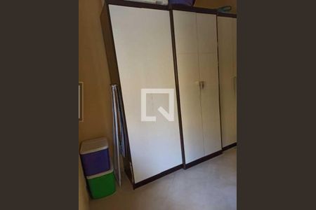Casa de condomínio à venda com 184m², 3 quartos e 5 vagas