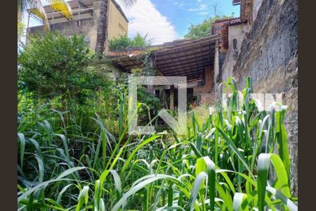 Casa à venda com 260m², 2 quartos e 4 vagas