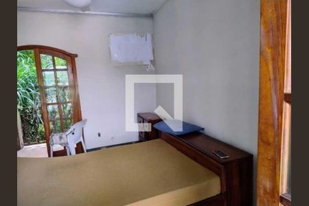 Casa à venda com 260m², 2 quartos e 4 vagas