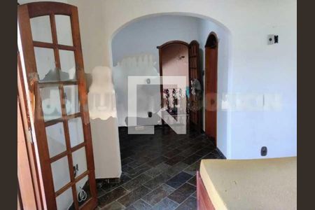 Casa à venda com 260m², 2 quartos e 4 vagas