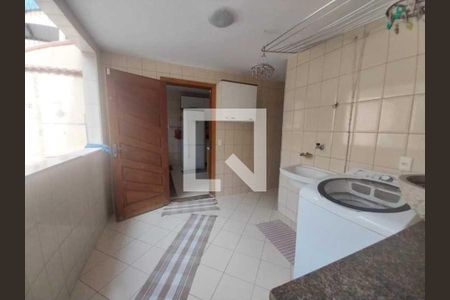 Casa à venda com 230m², 3 quartos e 3 vagas