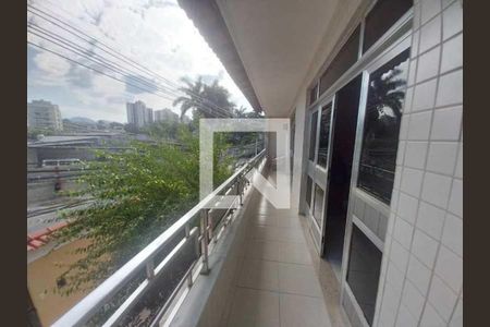 Casa à venda com 230m², 3 quartos e 3 vagas