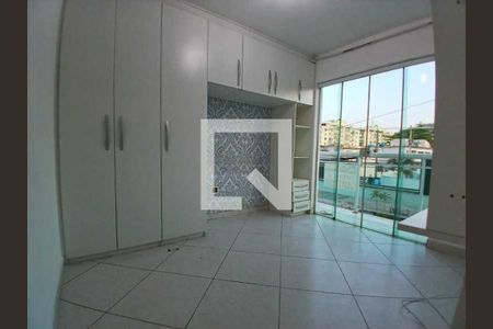 Casa de condomínio à venda com 123m², 3 quartos e 1 vaga