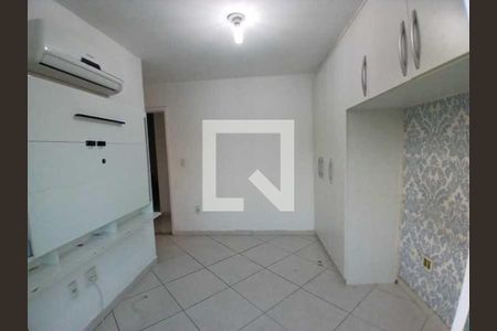 Casa de condomínio à venda com 123m², 3 quartos e 1 vaga