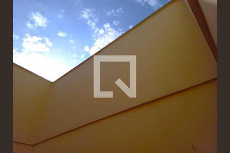 Casa de condomínio à venda com 123m², 2 quartos e 1 vaga