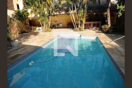 Casa de condomínio à venda com 457m², 3 quartos e 6 vagas