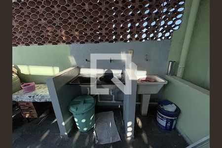 Casa à venda com 182m², 5 quartos e 1 vagaÁrea de Serviço