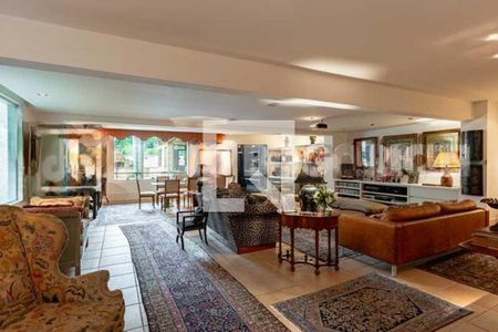 Casa à venda com 3 quartos, 567m² em Jardim Botânico, Rio de Janeiro